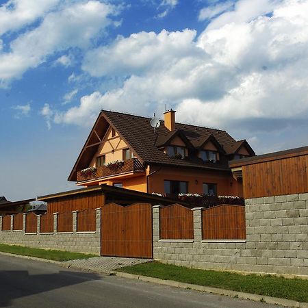 Penzion Family Rusin Велка Ломница Екстериор снимка